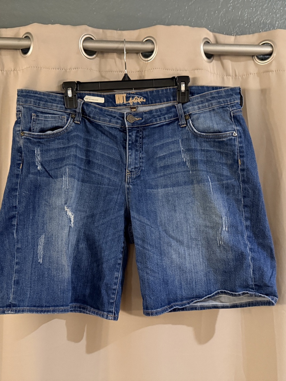 Women’s KUT Plus Size Faded Jeans Shorts